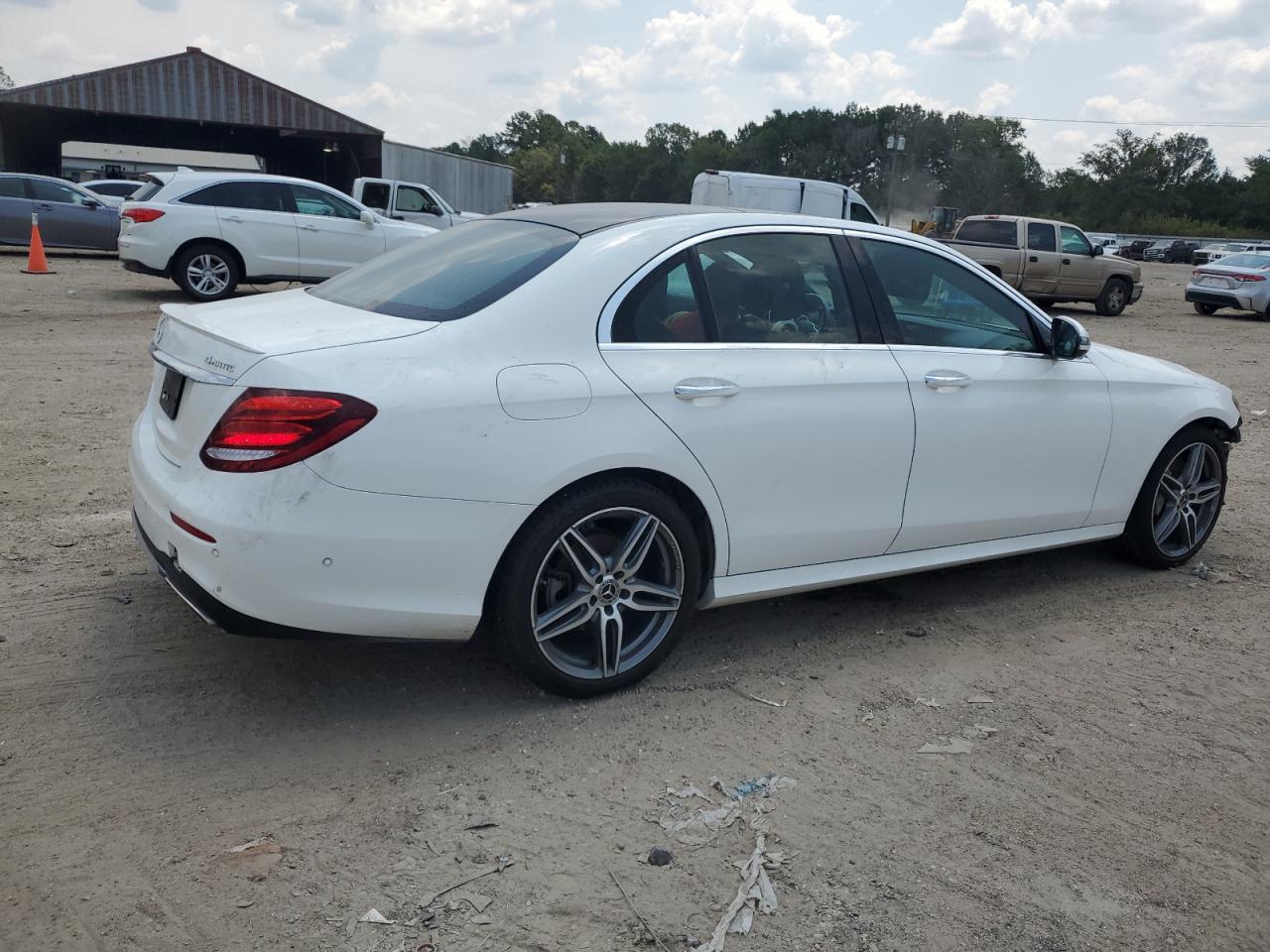 WDDZF4KBXKA556380 2019 Mercedes-Benz E 300 4Matic