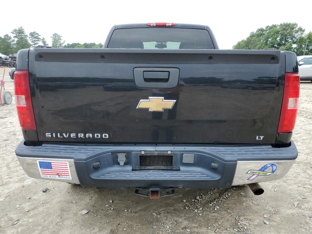 2007 Chevrolet Silverado - Image 6