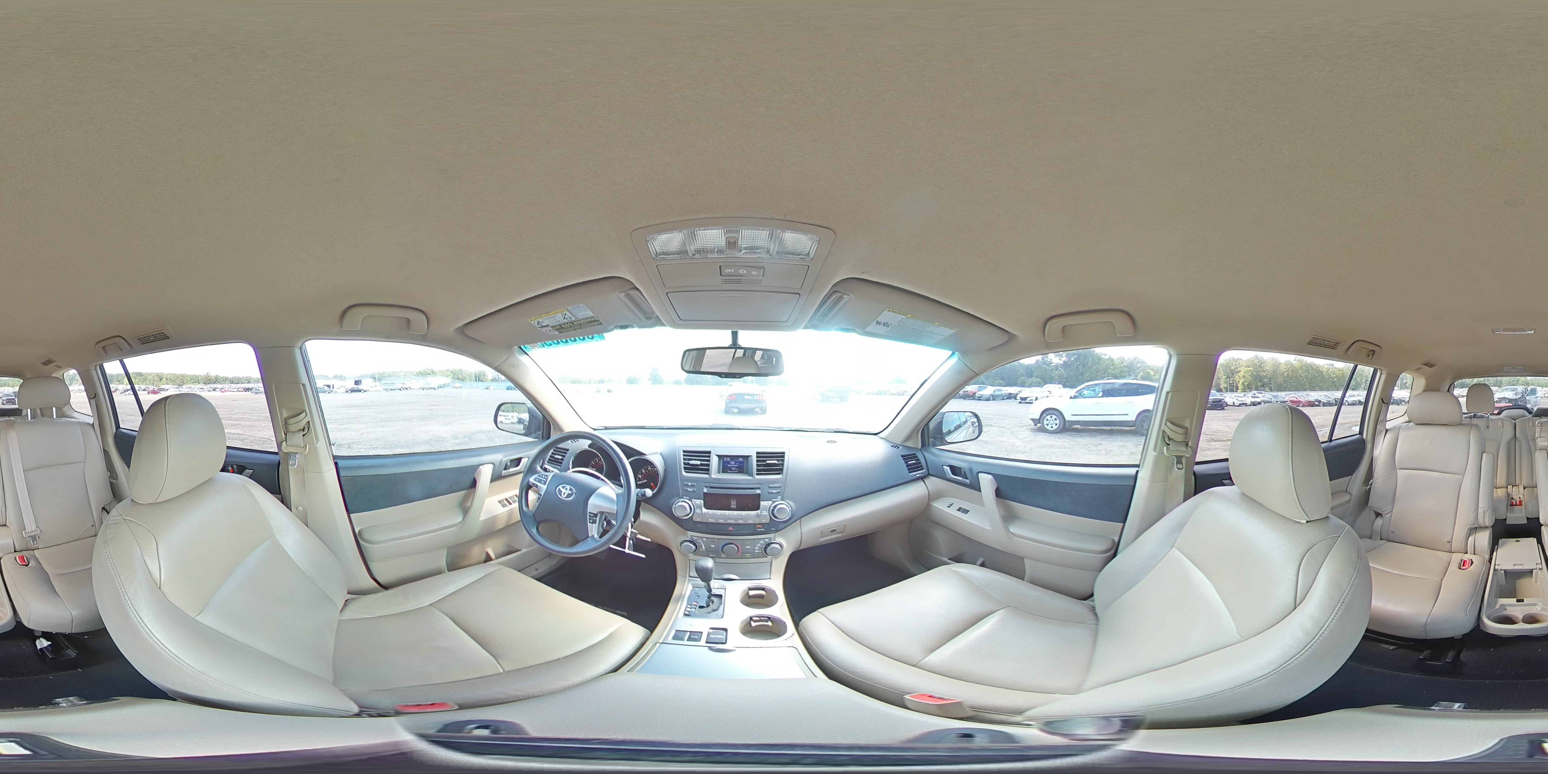 2012 Toyota Highlander - Image 13