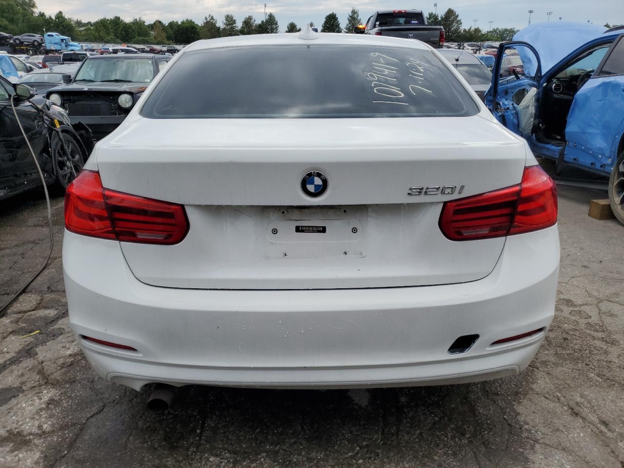 WBA8A9C58GK616911 2016 BMW 320 I