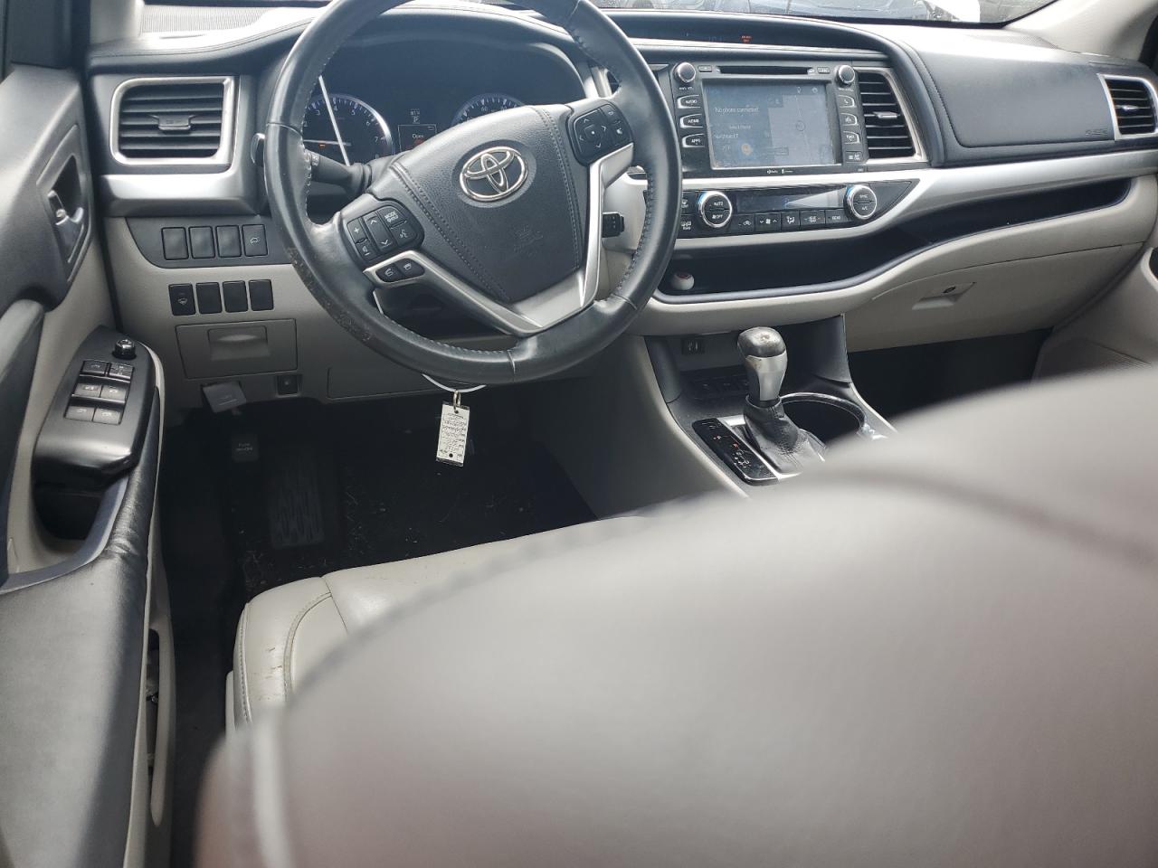 2015 Toyota Highlander Xle VIN: 5TDJKRFH5FS124366 Lot: 65949824