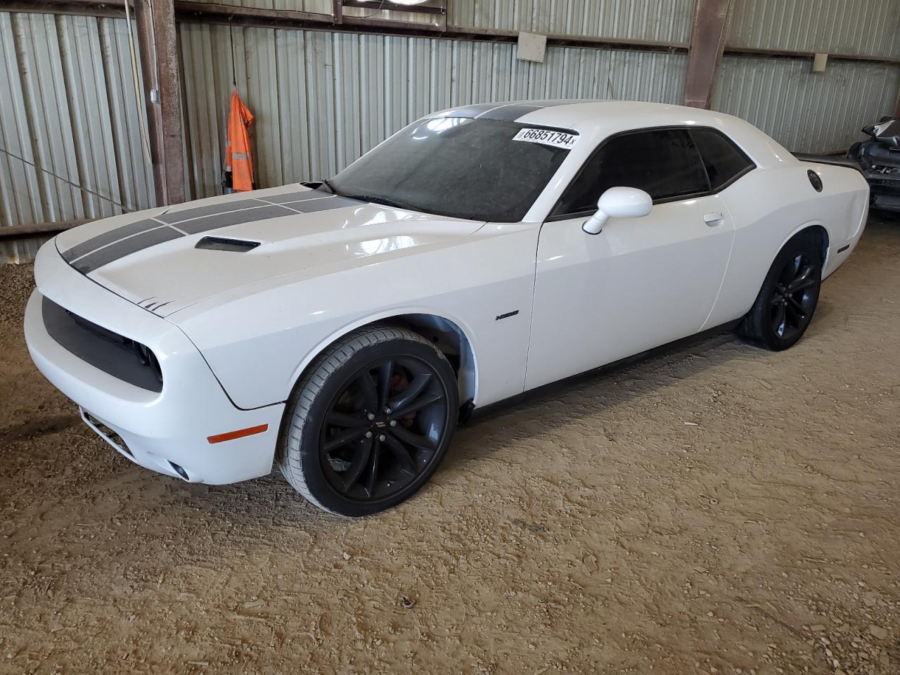 2C3CDZBT0JH305268 2018 DODGE CHALLENGER - Image 1