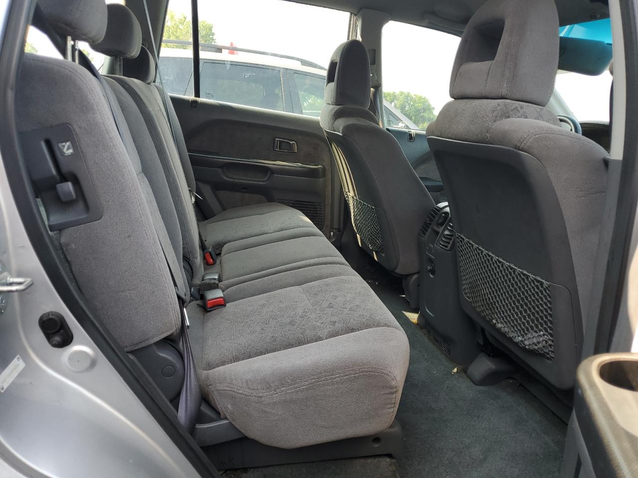 2004 Honda Pilot Lx VIN: 2HKYF18164H542006 Lot: 64786584