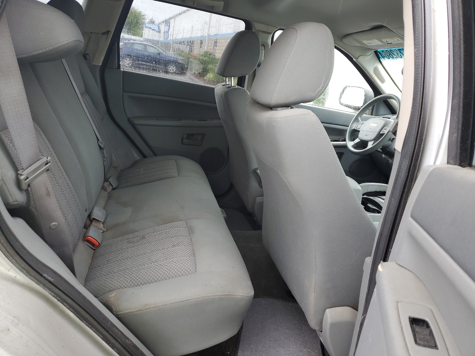 1J4GR48K85C509674 2005 Jeep Grand Cherokee Laredo