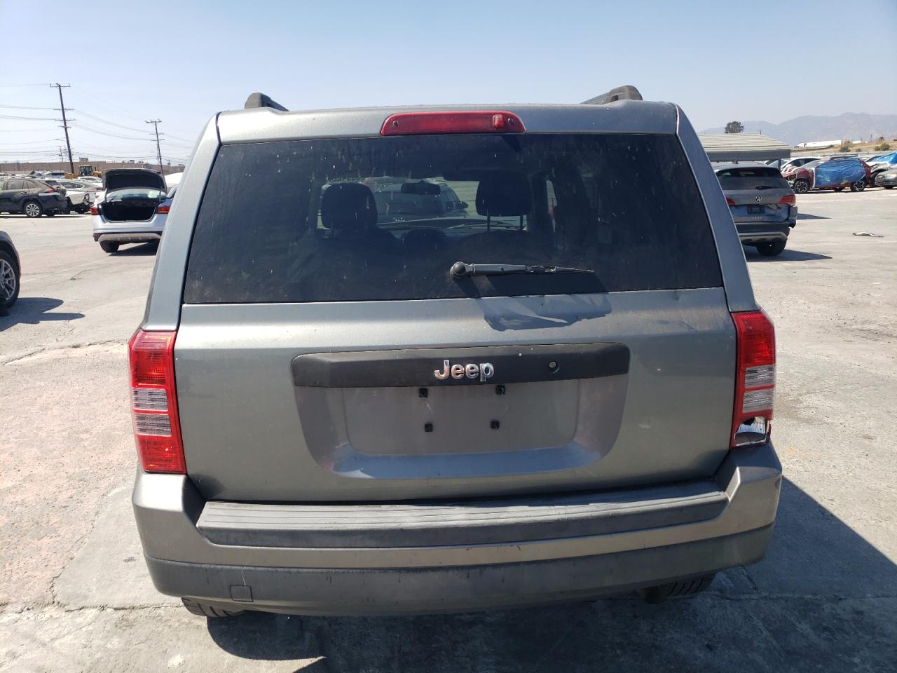 VIN 1C4NJPBB6ED547333 2014 JEEP PATRIOT no.6