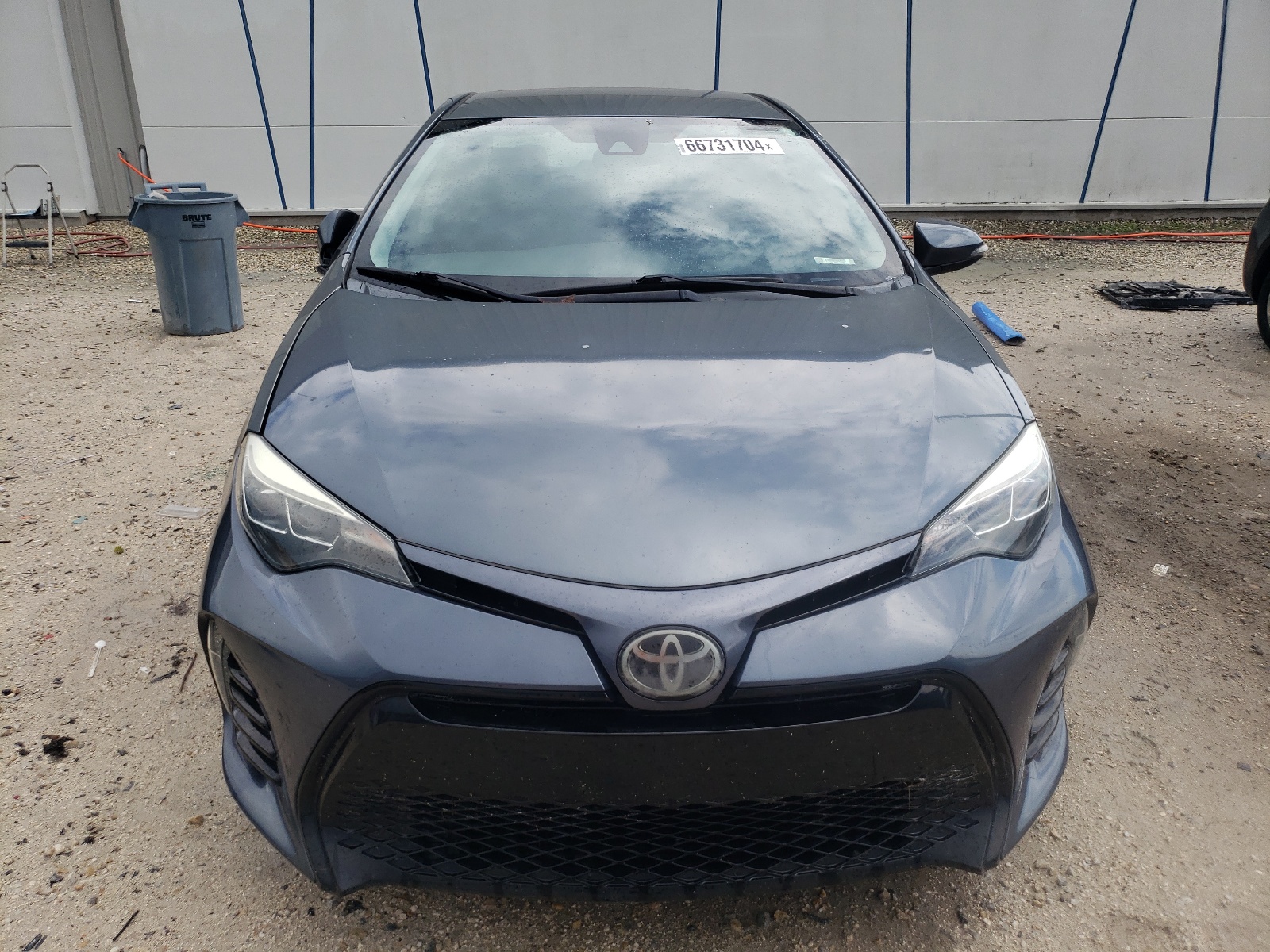 2017 Toyota Corolla L vin: 5YFBURHE4HP651747