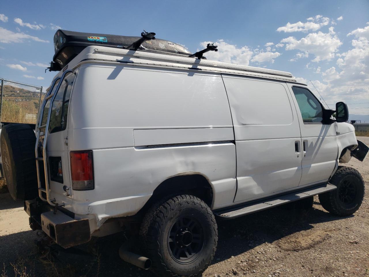 2008 Ford Econoline - Image 10
