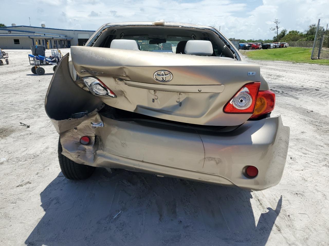 2010 Toyota Corolla Base VIN: 1NXBU4EE7AZ232979 Lot: 68866674