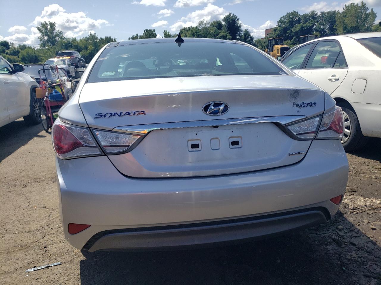 2013 Hyundai Sonata Hybrid VIN: KMHEC4A44DA085443 Lot: 68374734