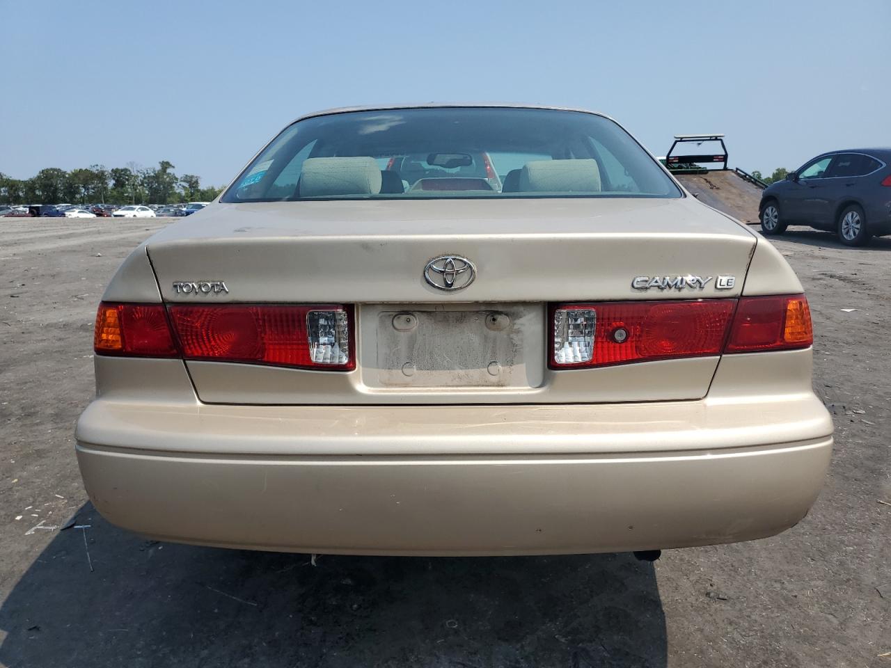 2000 Toyota Camry Ce VIN: 4T1BG22K9YU995943 Lot: 65824834