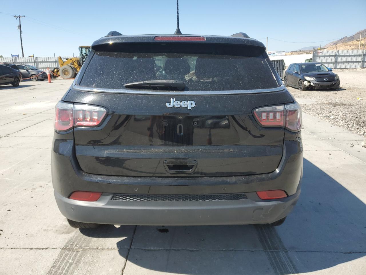 2018 Jeep Compass Latitude VIN: 3C4NJCBB6JT124930 Lot: 69358454