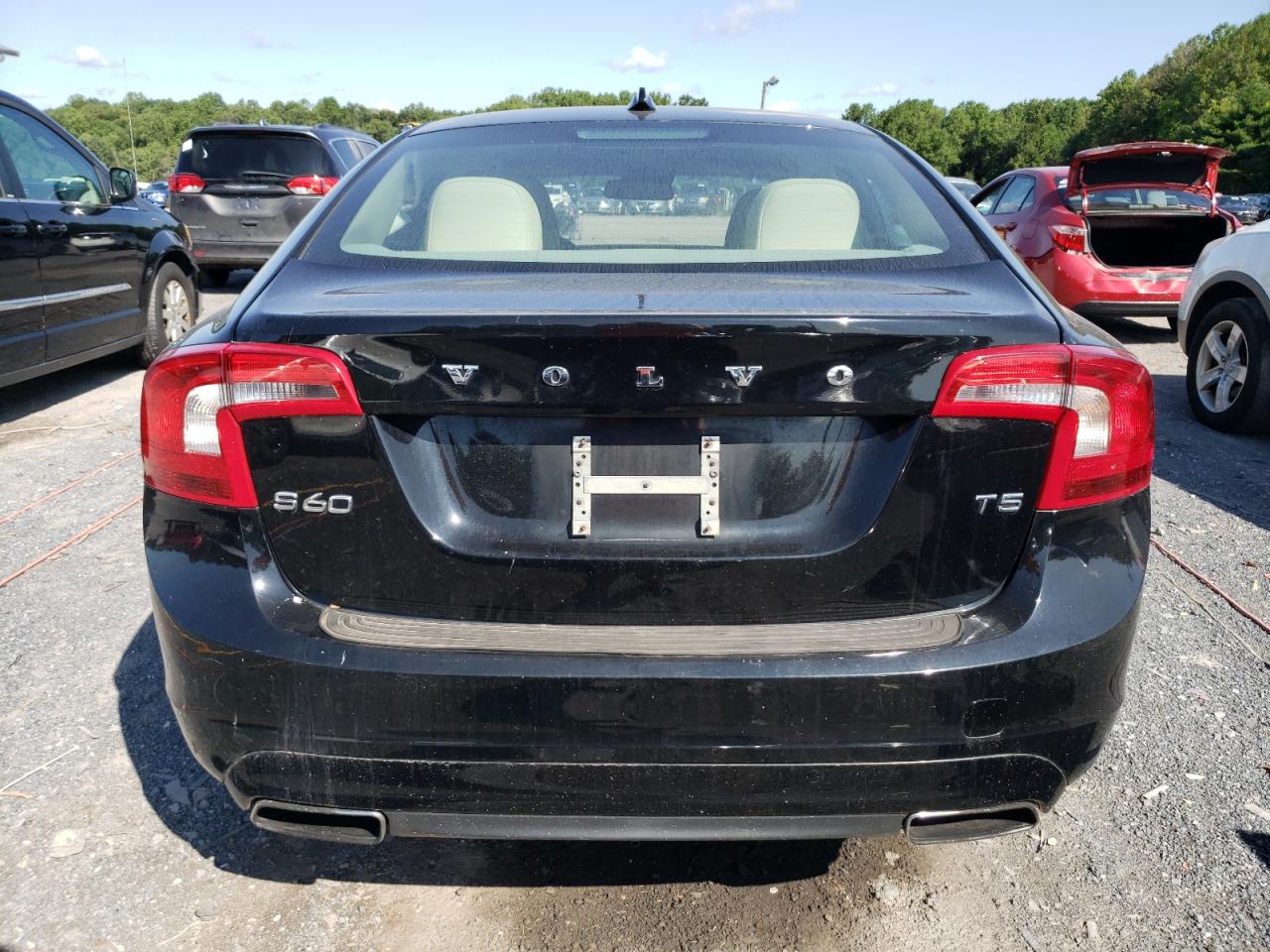 2014 Volvo S60 T5 VIN: YV1612FSXE2274386 Lot: 68058504