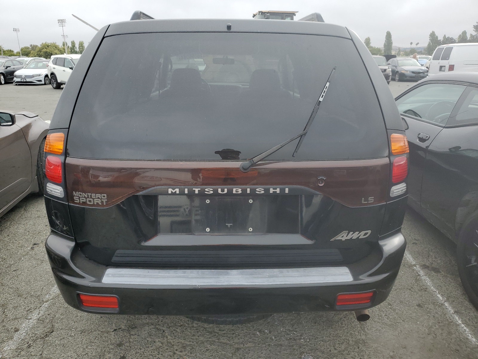 JA4MT21H72J034663 2002 Mitsubishi Montero Sport Es