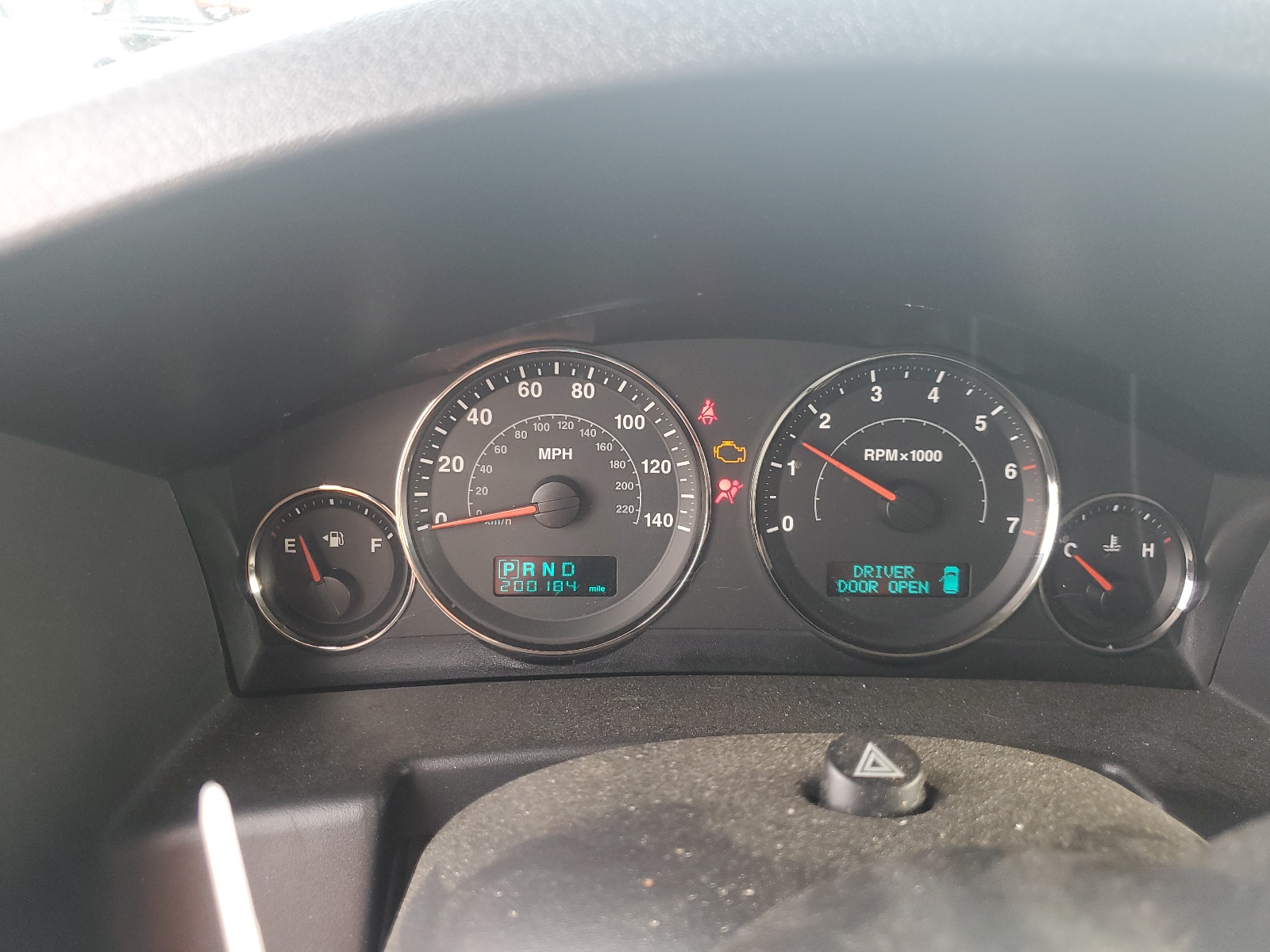 1J8HG48KX6C162052 2006 Jeep Commander