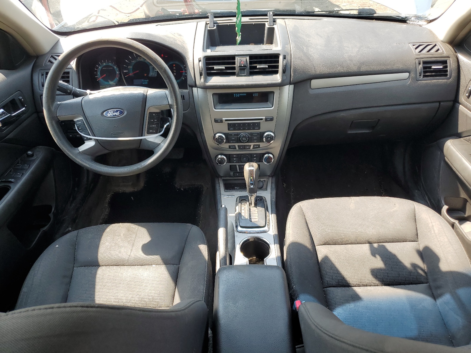 3FAHP0HA6AR121912 2010 Ford Fusion Se