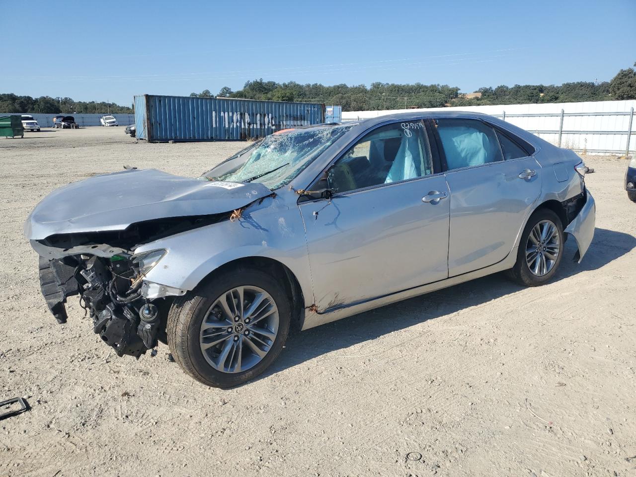 4T1BF1FK8GU133688 2016 TOYOTA CAMRY - Image 1