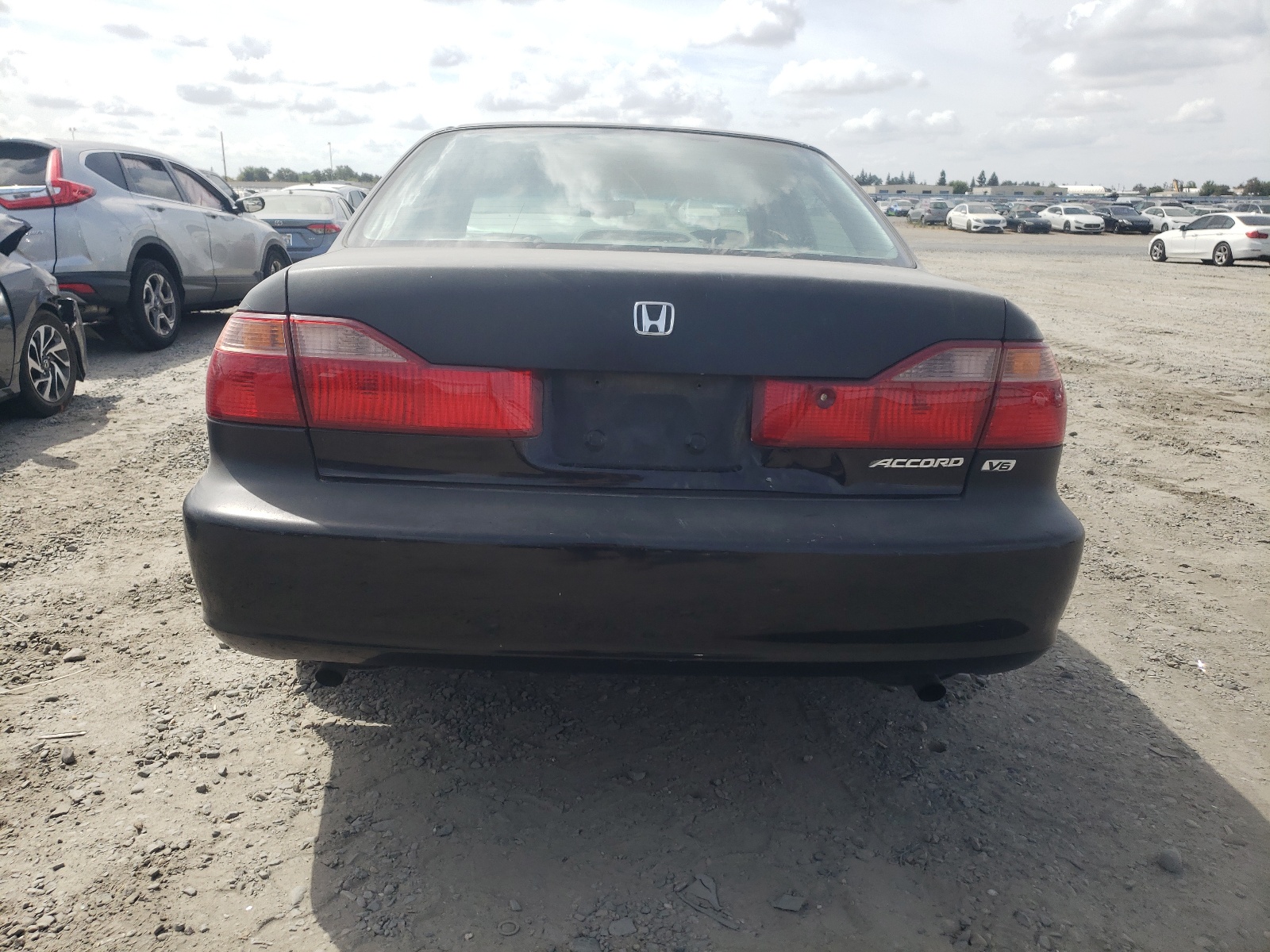 1HGCG165XYA088239 2000 Honda Accord Ex
