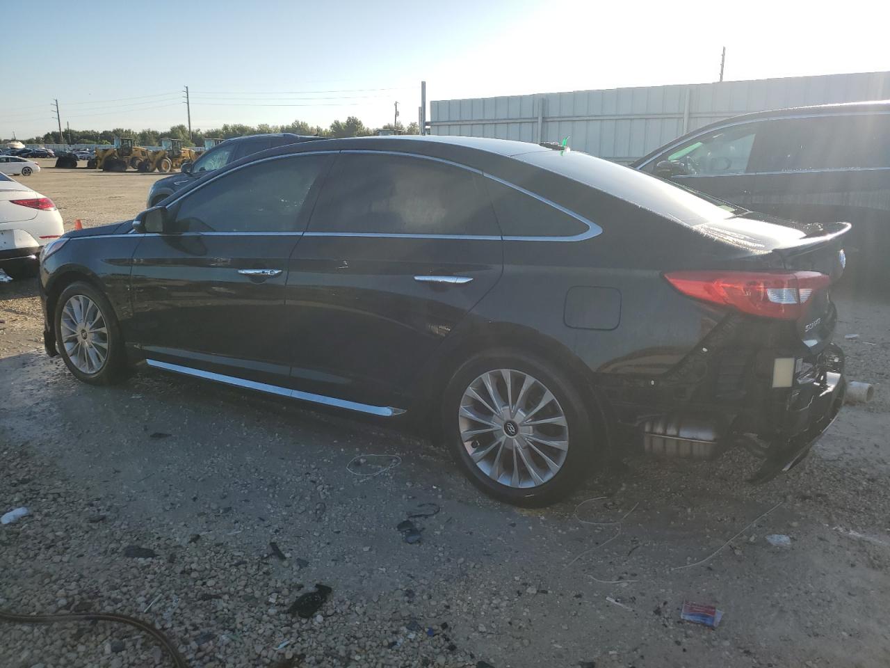 2015 Hyundai Sonata - Image 2