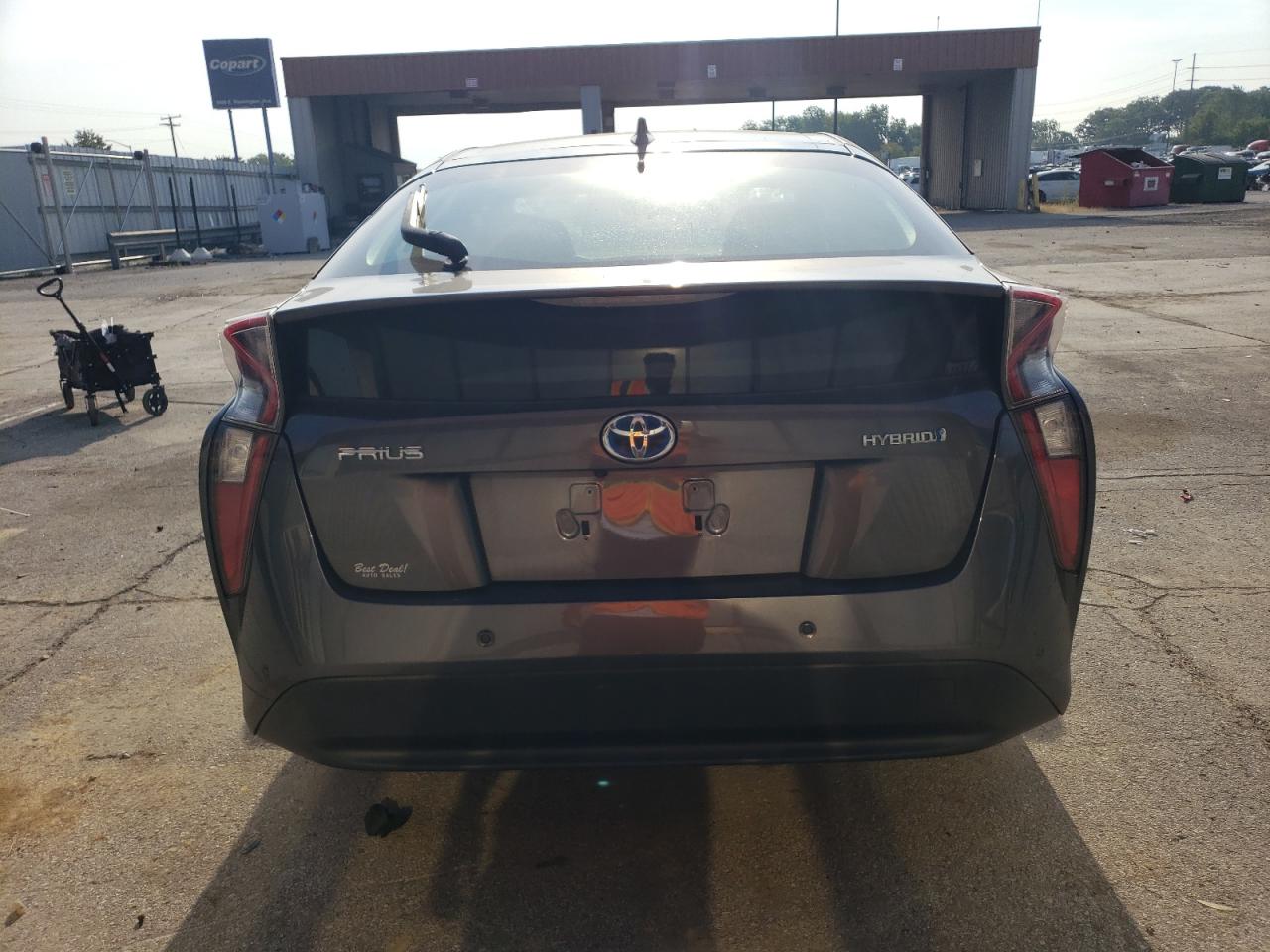 JTDKARFU2J3057210 2018 Toyota Prius