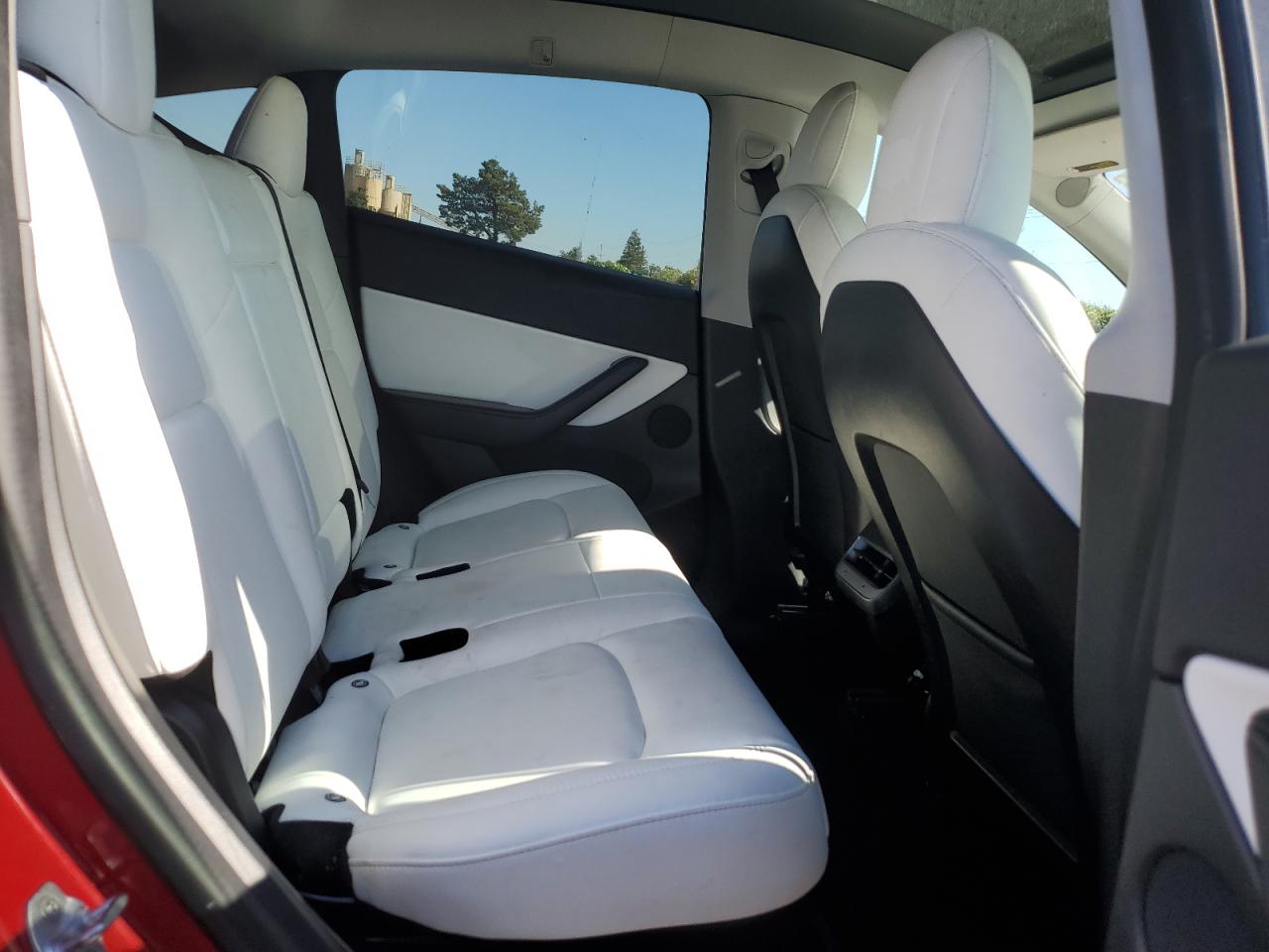 5YJYGDEE0MF282559 2021 Tesla Model Y