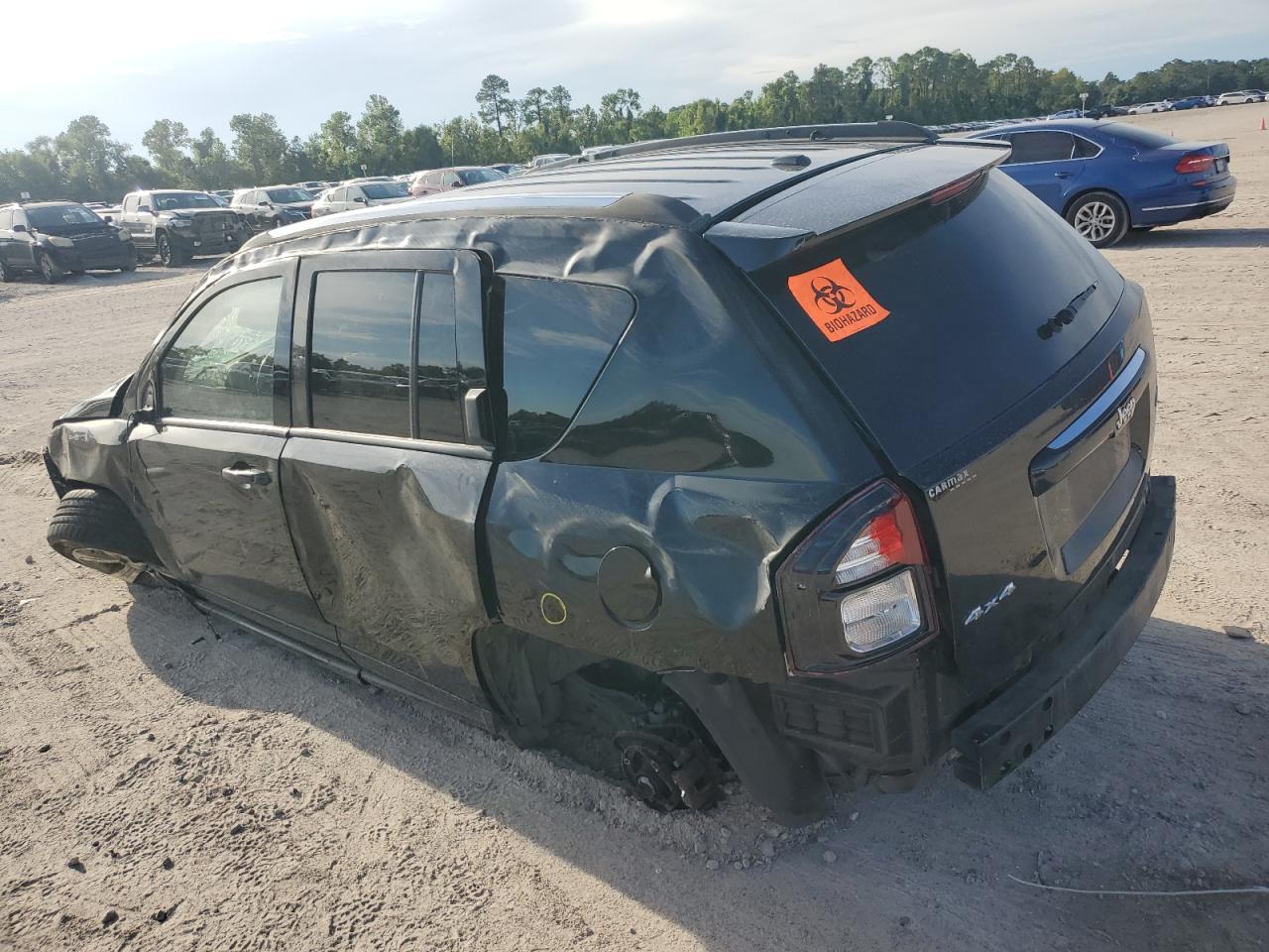 1C4NJDEB1HD178394 2017 JEEP COMPASS - Image 2