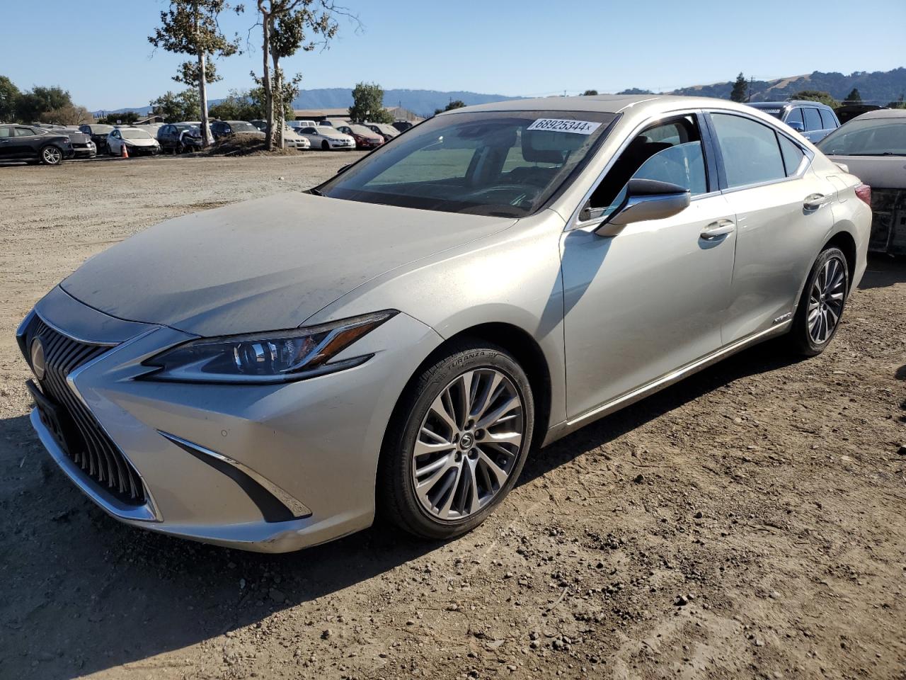 2019 Lexus ES - Image 1