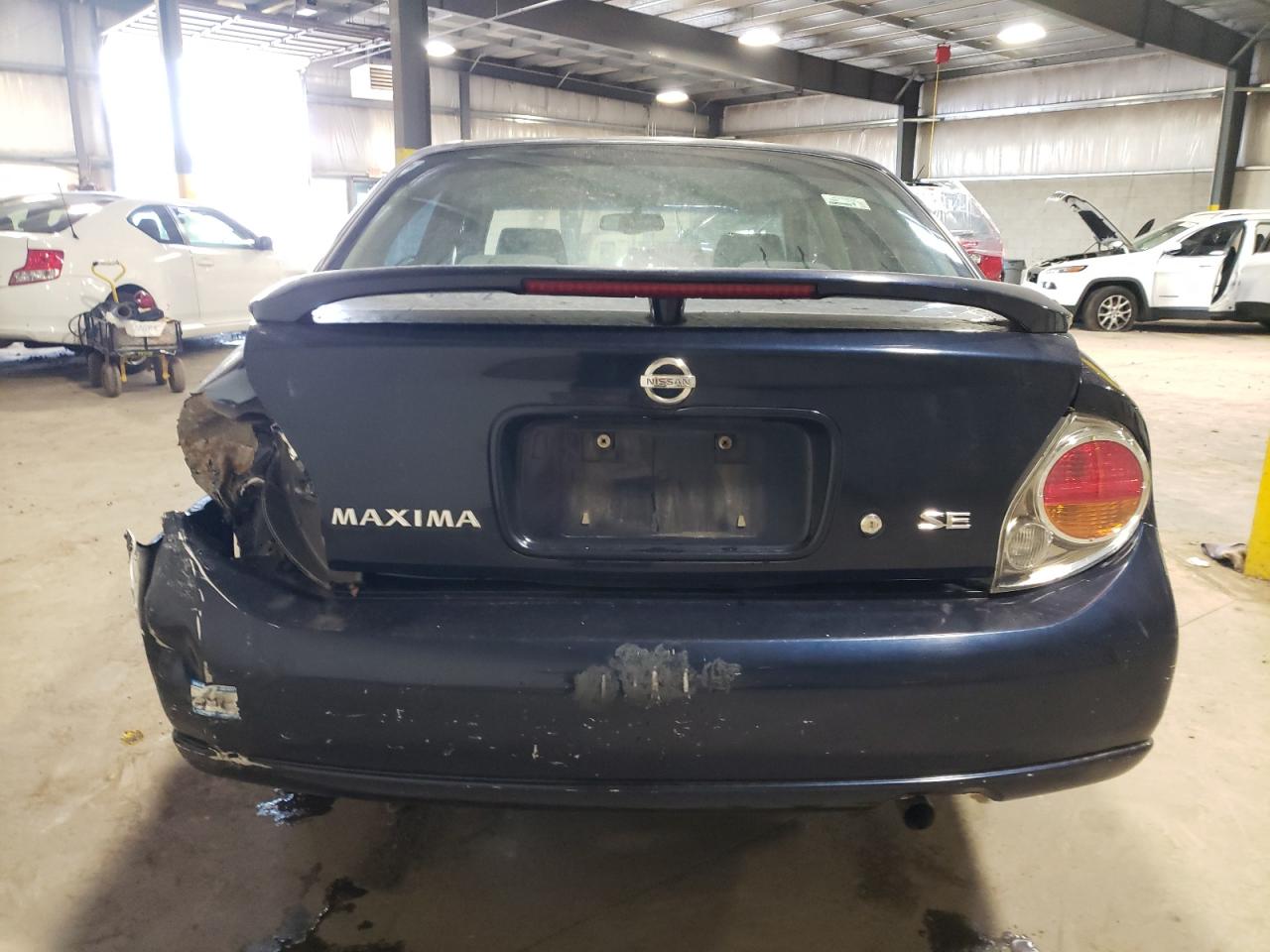 JN1DA31D82T429859 2002 Nissan Maxima Gle