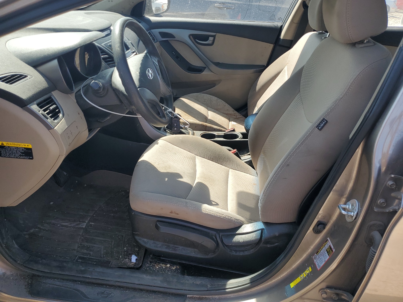 5NPDH4AE9GH699167 2016 Hyundai Elantra Se