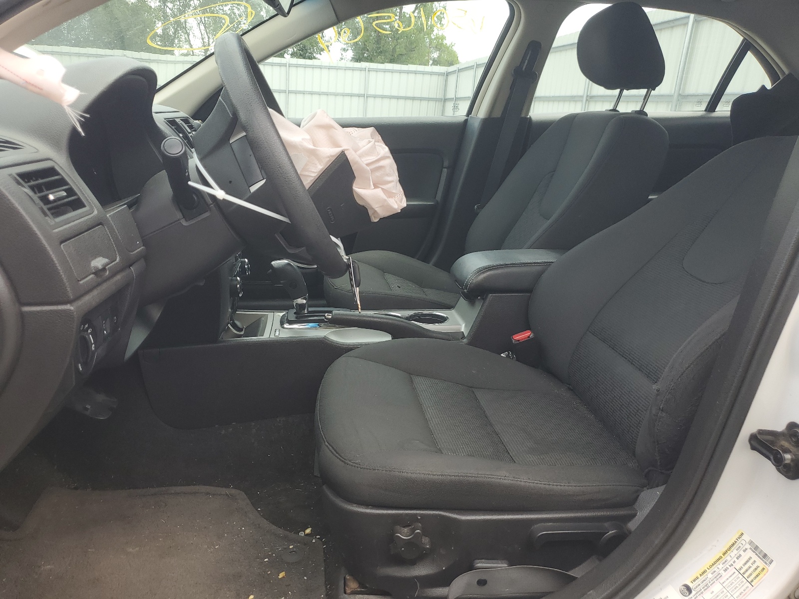 3FAHP0HA8AR426571 2010 Ford Fusion Se