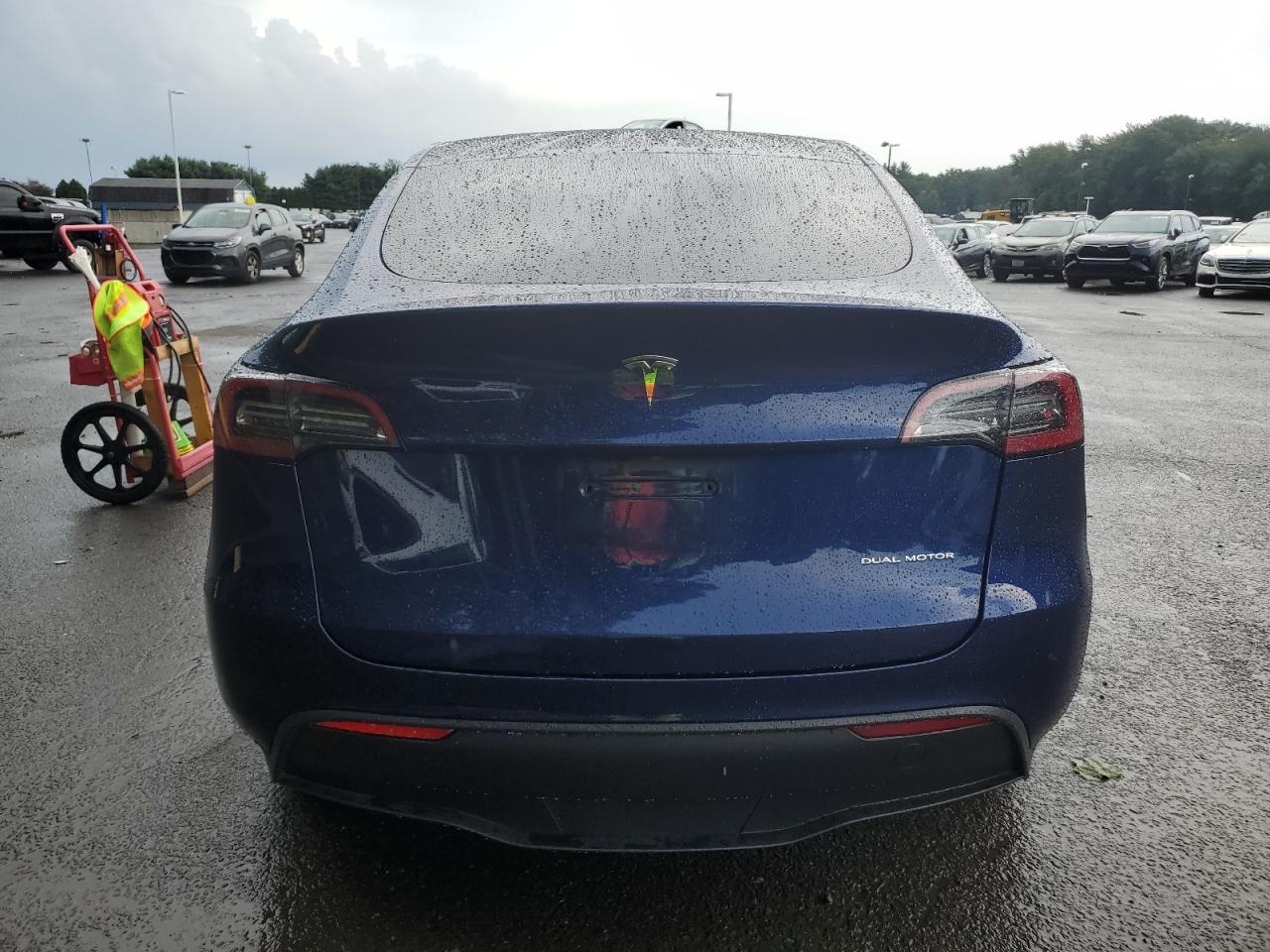 2023 Tesla Model Y VIN: 7SAYGDEE5PF598725 Lot: 64828934