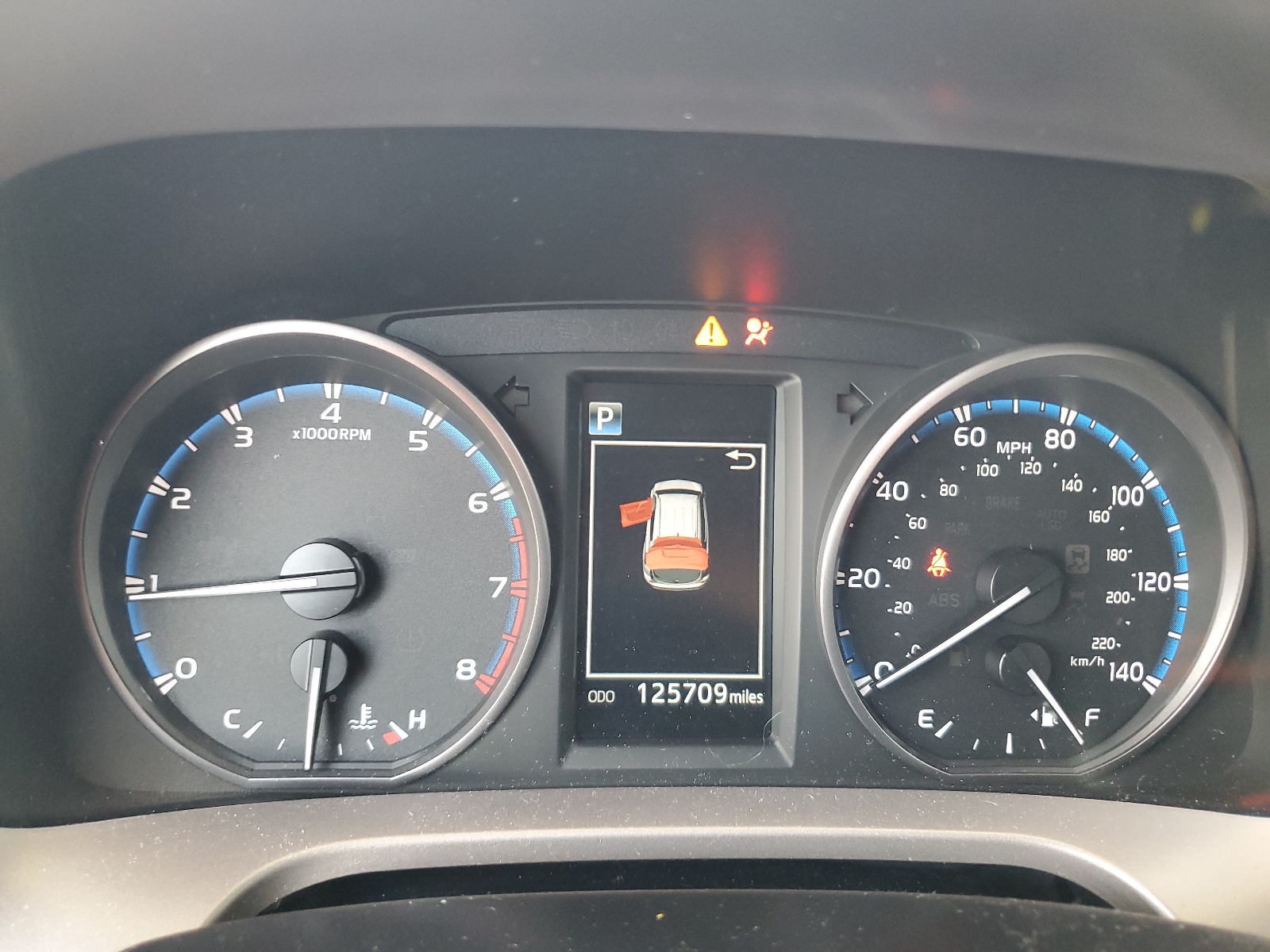 JTMWFREVXHD093275 2017 Toyota Rav4 Xle