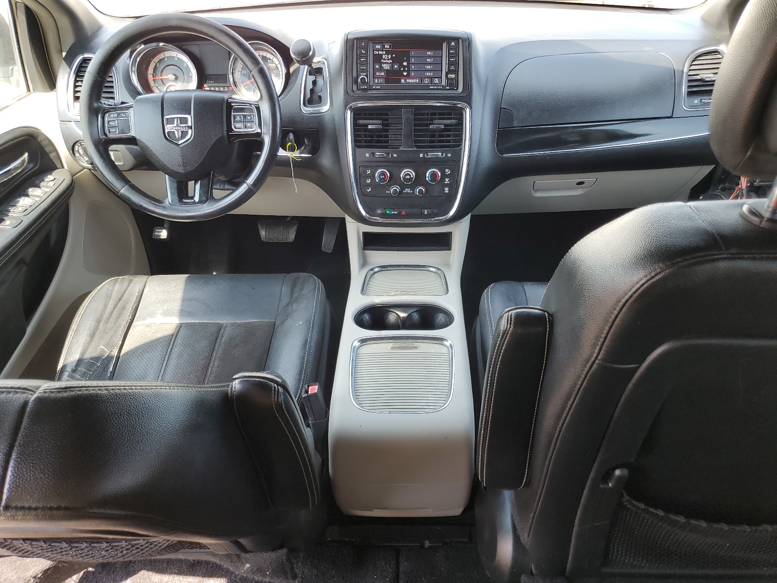 2C4RDGCG5HR867425 2017 Dodge Grand Caravan Sxt