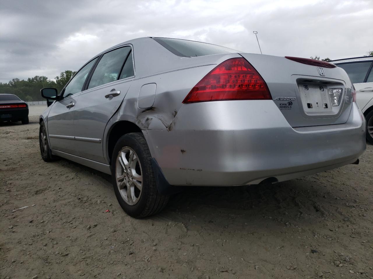 2007 Honda Accord - Image 2