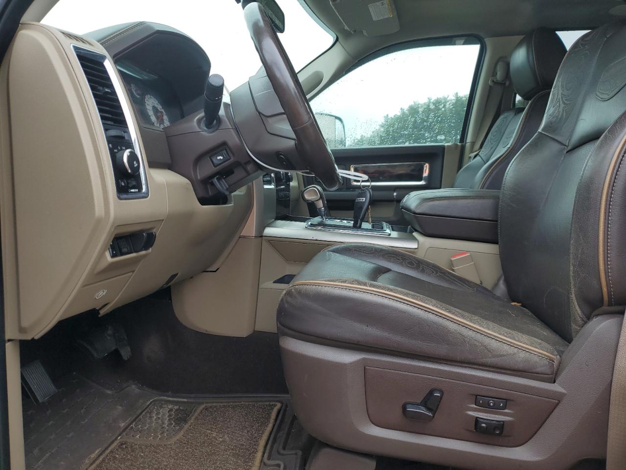 2011 Dodge Ram 1500 VIN: 1D7RV1CT5BS610817 Lot: 68034214