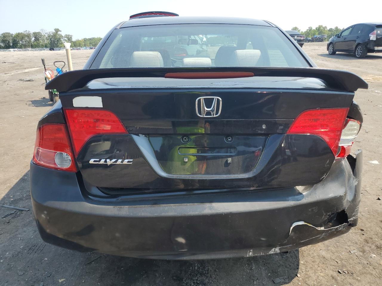 2007 Honda Civic Lx VIN: 1HGFA16547L099898 Lot: 65764574