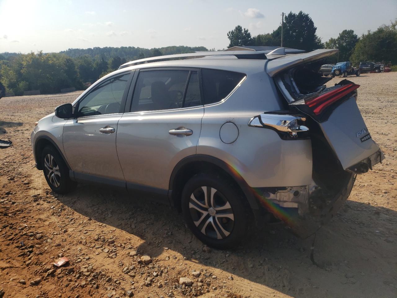 JTMBFREV5JJ206409 2018 TOYOTA RAV 4 - Image 2