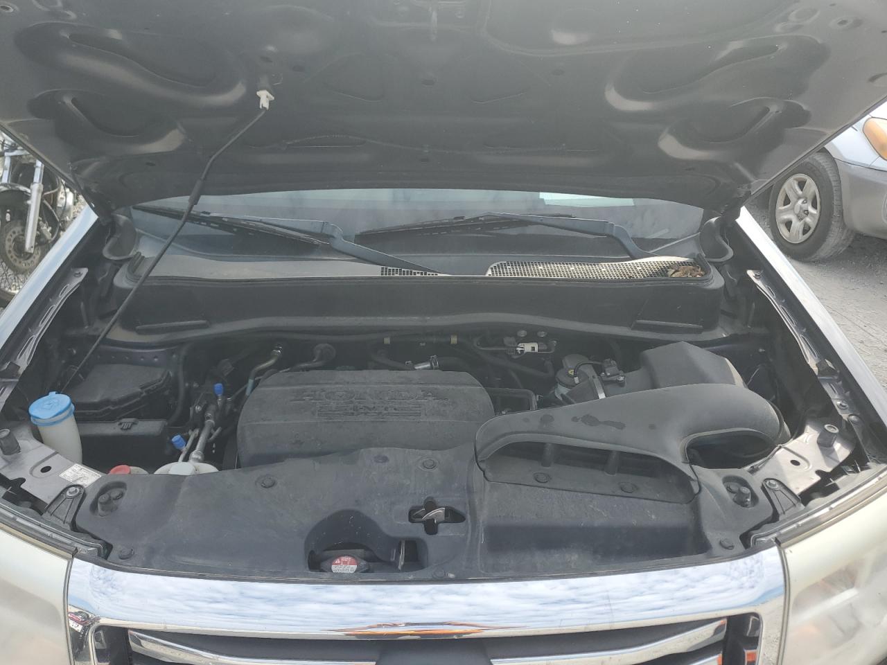 2014 Honda Pilot - Image 11