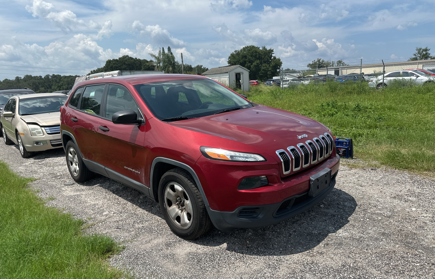 2014 Jeep Cherokee Sport vin: 1C4PJLAB2EW148202