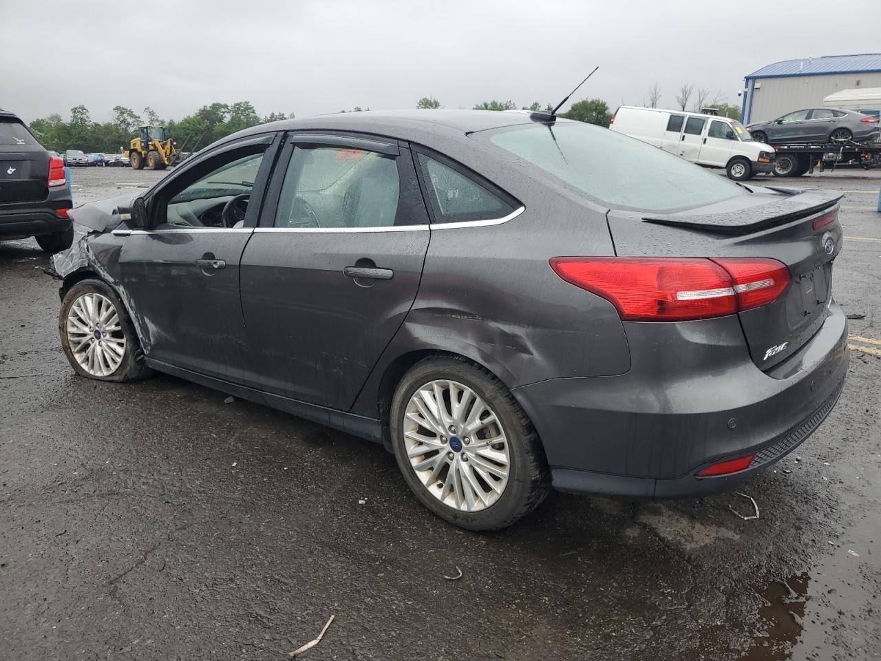 1FADP3J28HL207668 2017 FORD FOCUS - Image 2