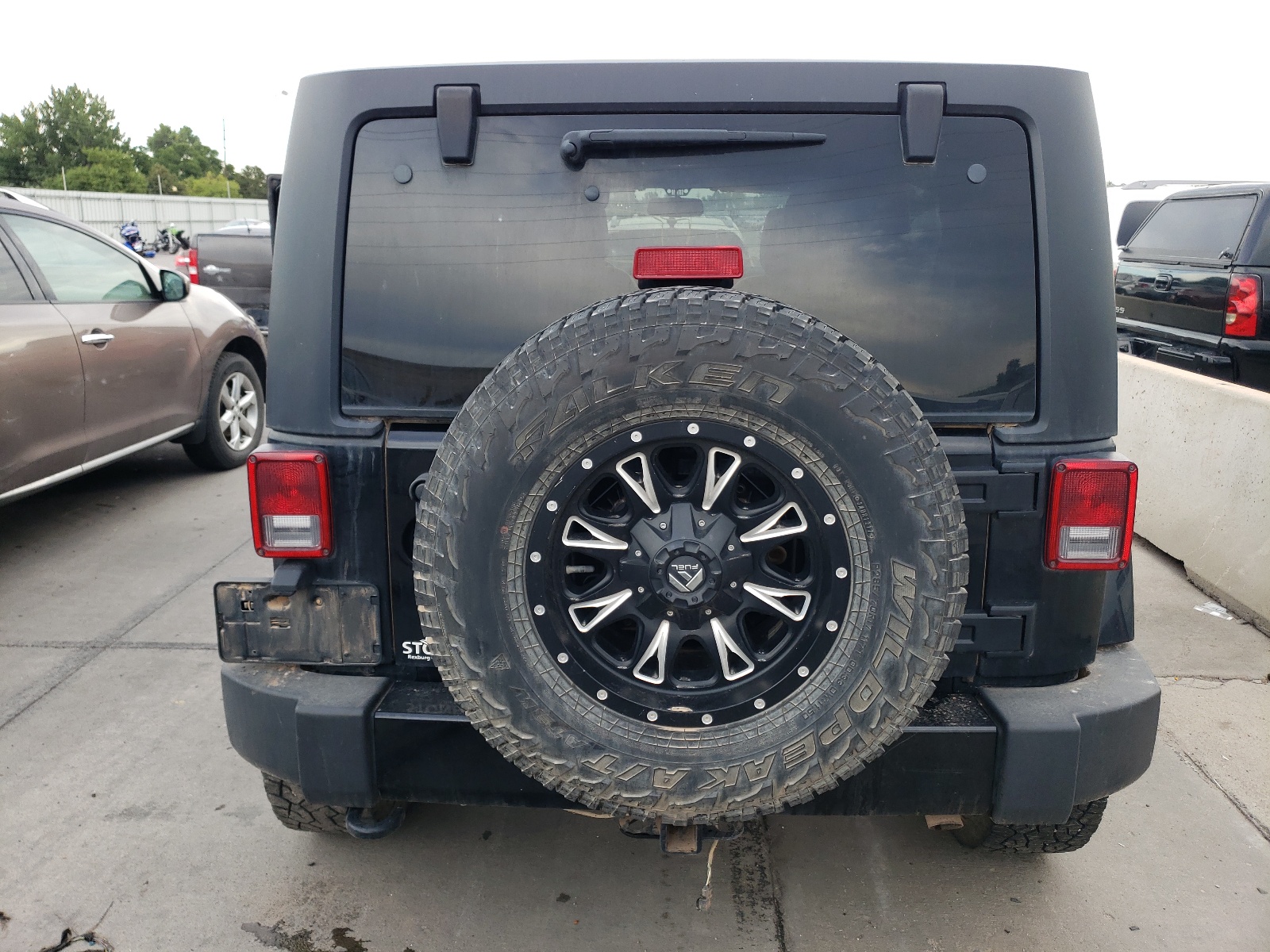 1C4HJWEG1HL572018 2017 Jeep Wrangler Unlimited Sahara