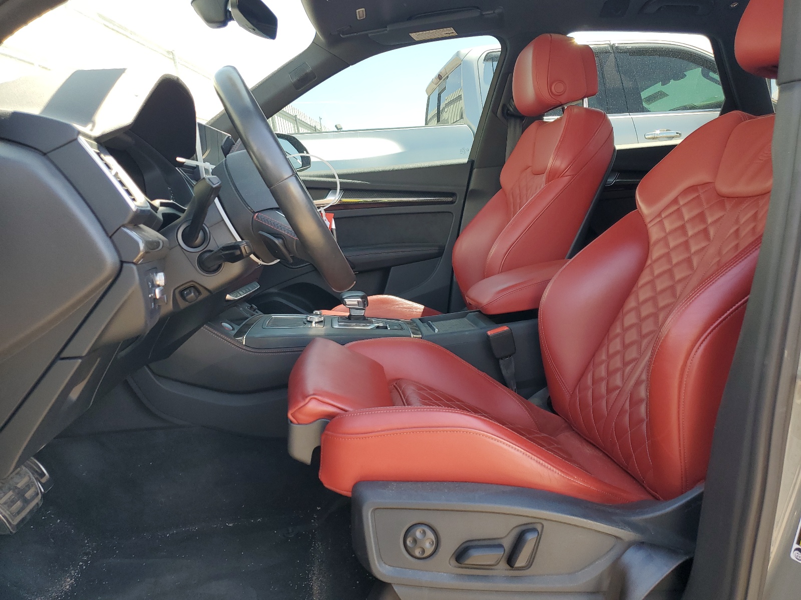 WA1C4AFY1K2059466 2019 Audi Sq5 Prestige