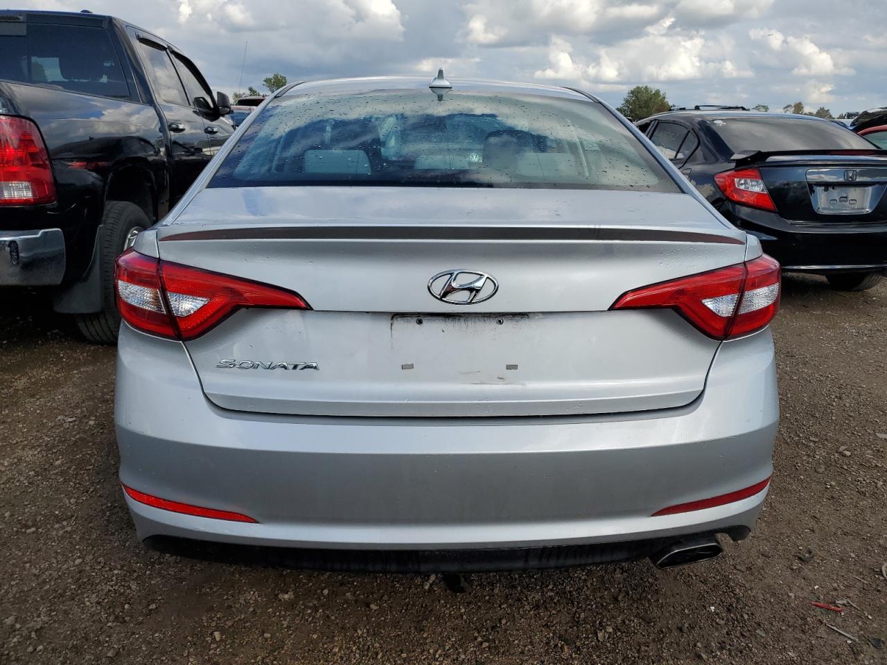 5NPE24AF8GH431886 2016 Hyundai Sonata Se