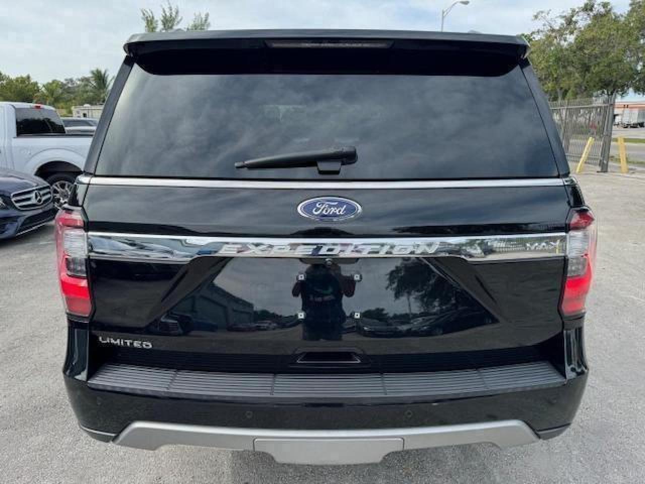 2019 Ford Expedition Max Limited VIN: 1FMJK1KT9KEA42633 Lot: 68954644