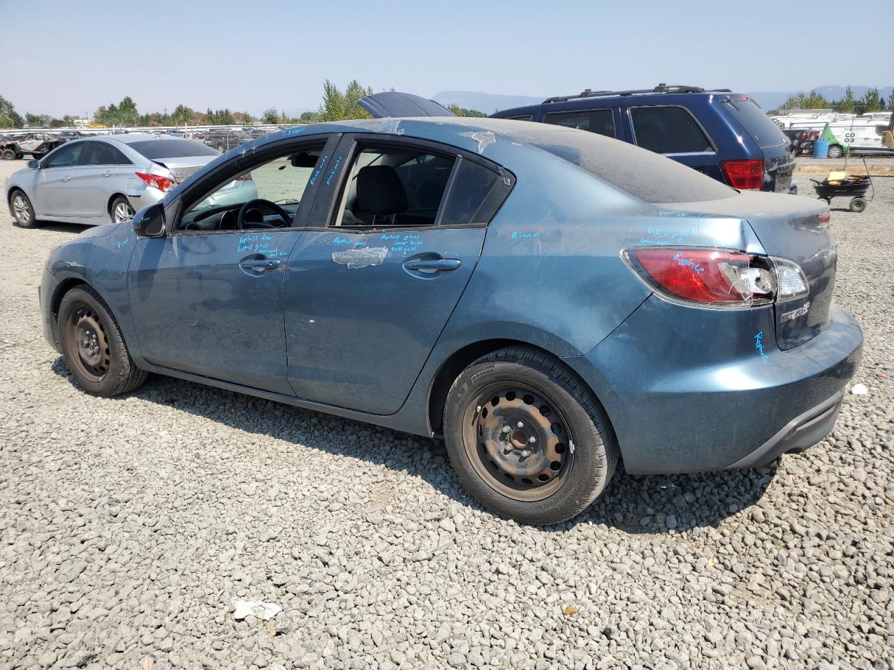 2011 Mazda 3 - Image 2