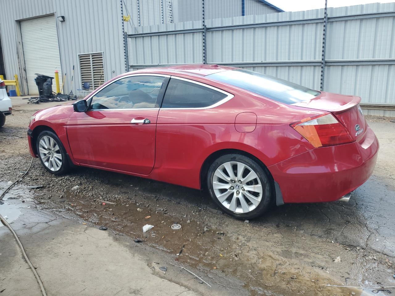 2009 Honda Accord - Image 2