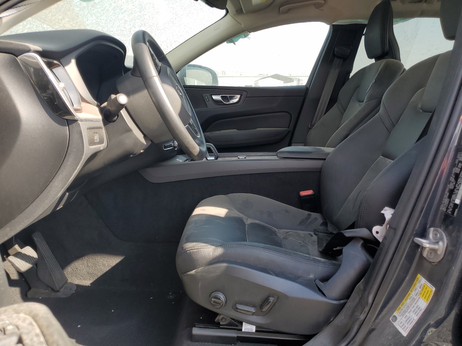 2023 Volvo Xc60 Plus vin: YV4L12RN8P1375897