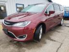 2018 Chrysler Pacifica Touring Plus იყიდება Pekin-ში, IL - Front End