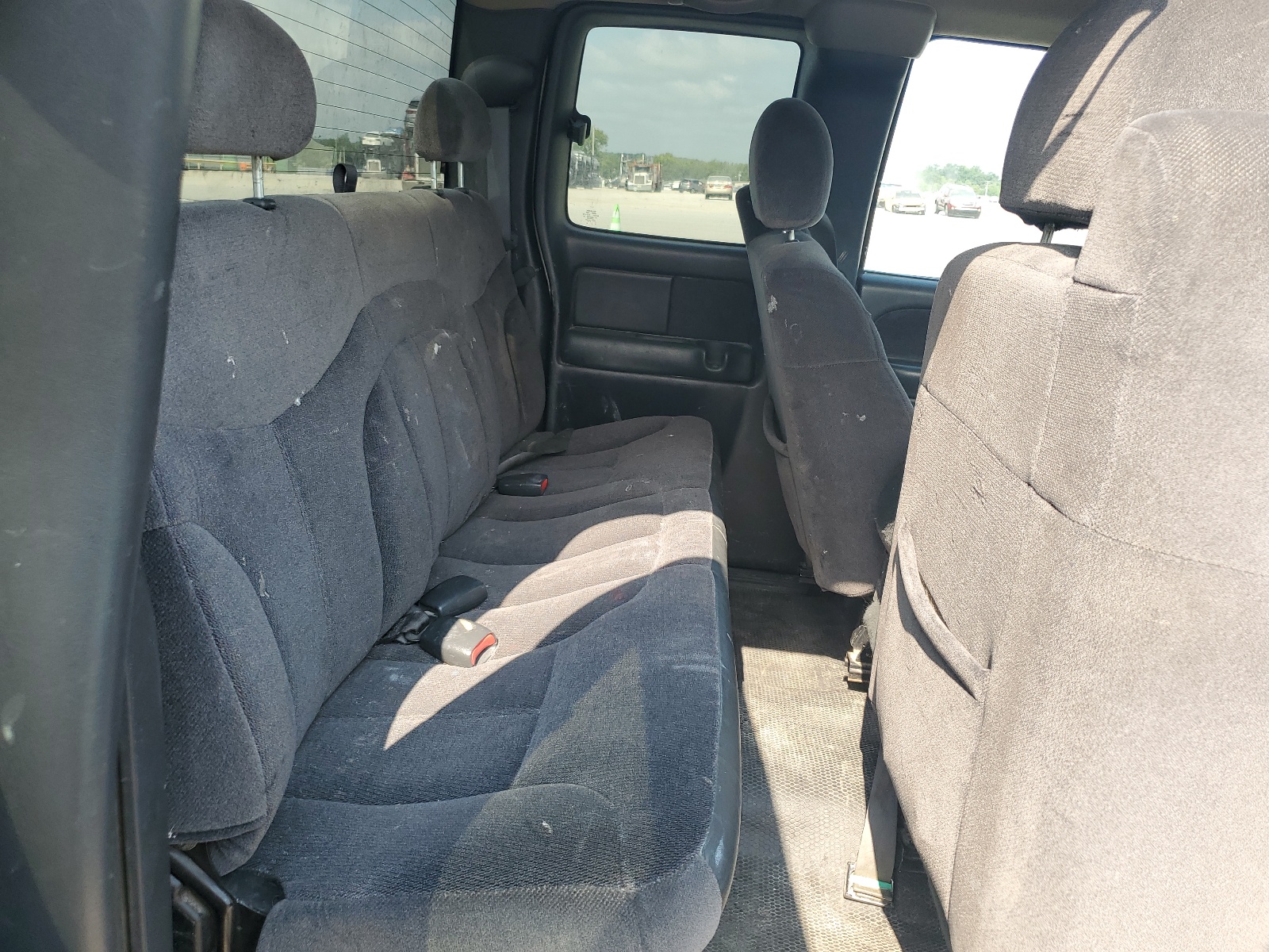 2GTEC19V811118224 2001 GMC New Sierra C1500