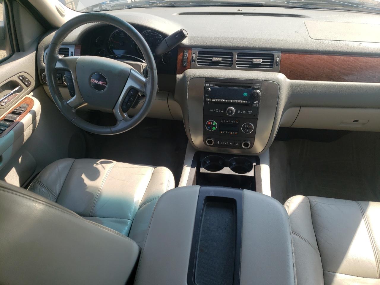 2007 GMC Yukon - Image 8