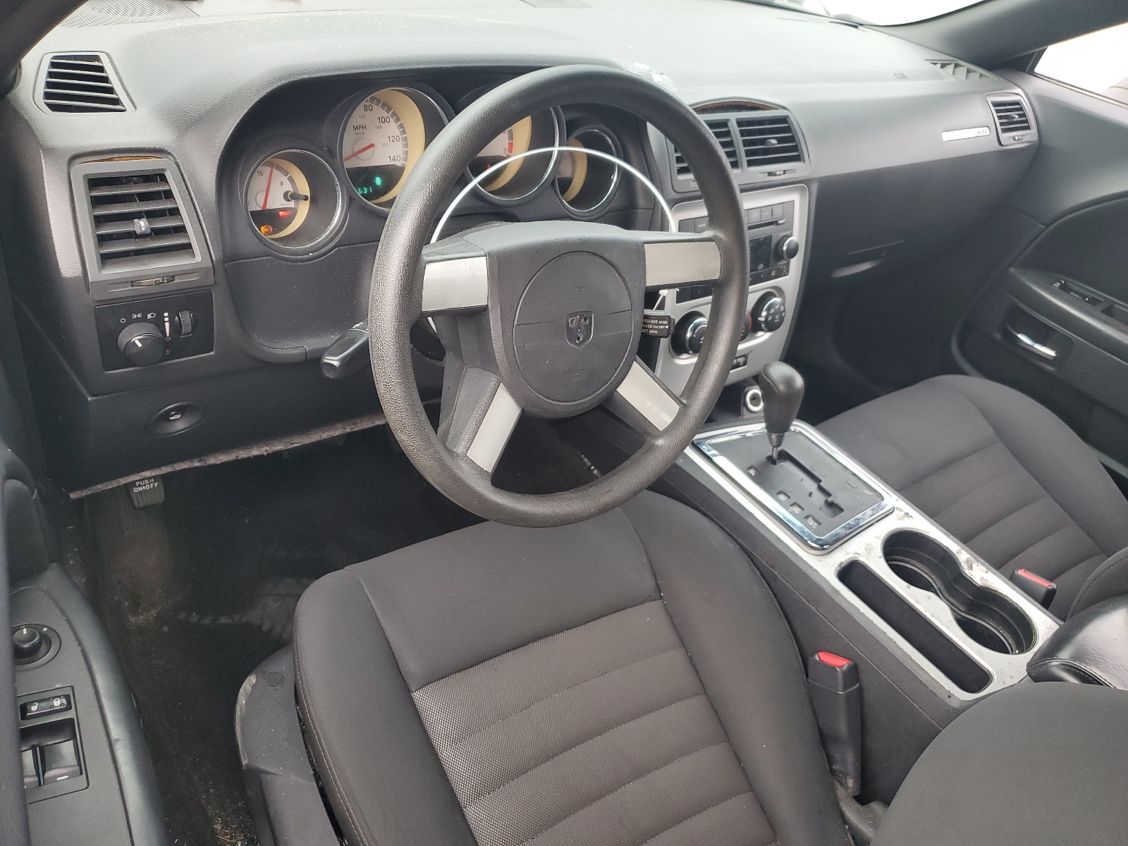 2B3CJ4DVXAH322974 2010 Dodge Challenger Se